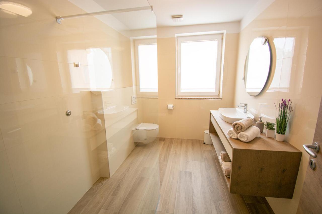 Holiday House Oljka Kobdilj エクステリア 写真